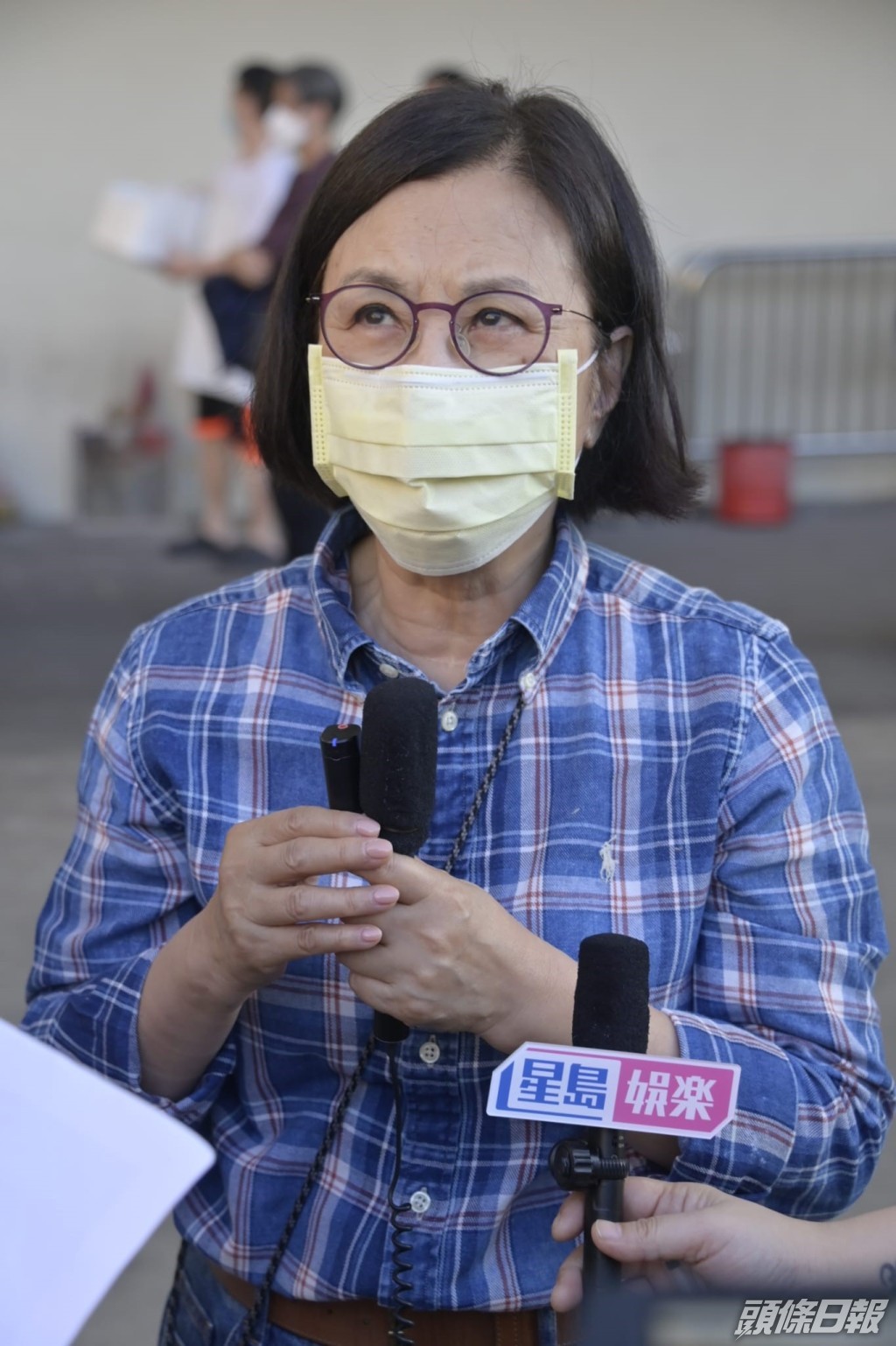 汪明荃現身撐紀念騷感嘆故友羅文走得太早。